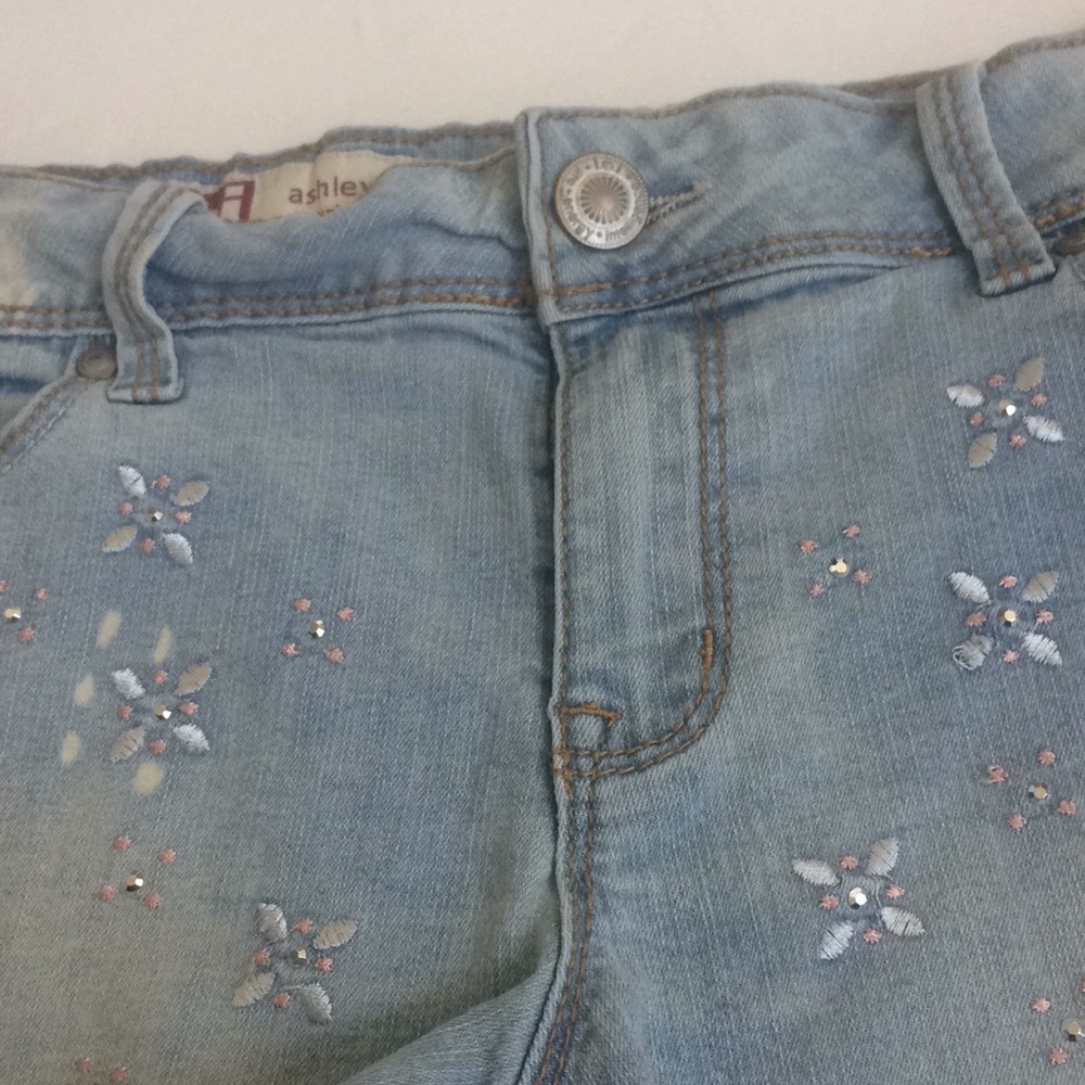 FINAL MARKDOWN Jazzy junior lei shorts 13 - Picture 2 of 6